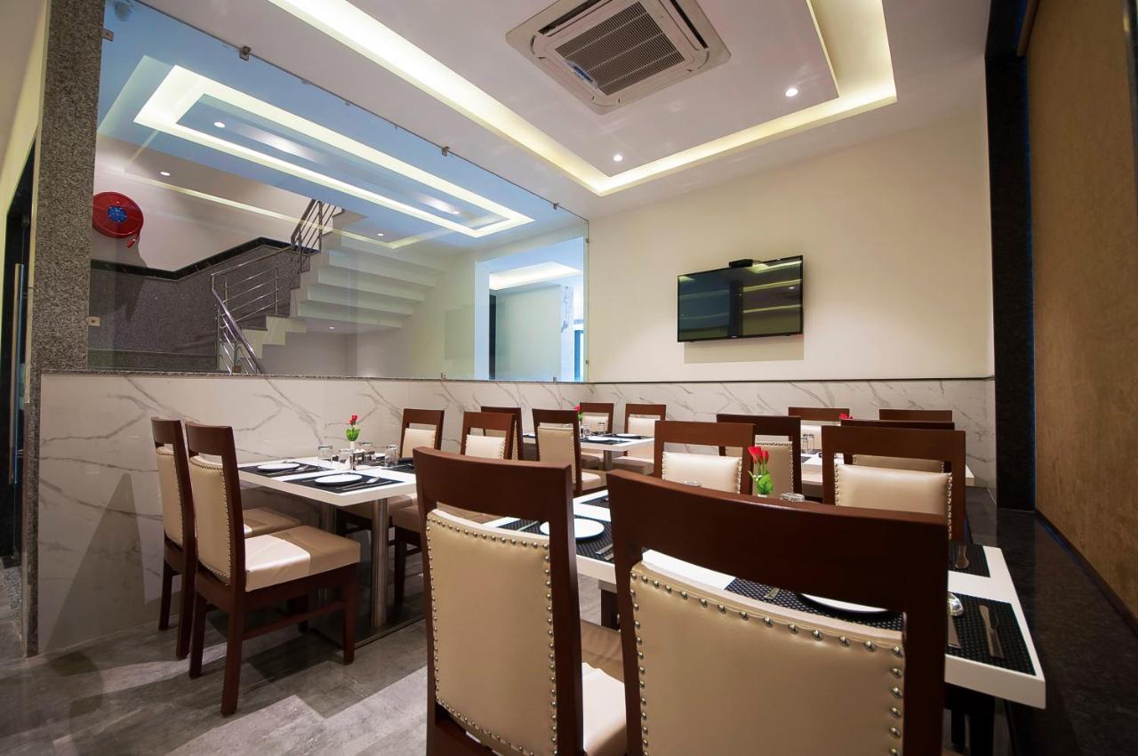 Hotel Z Suite-Near Delhi Airport Нью-Дели Экстерьер фото